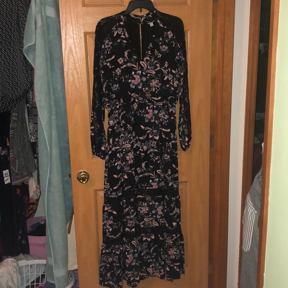 belle sky Dresses & Skirts - Belle + Sky Floral Maxi Dress